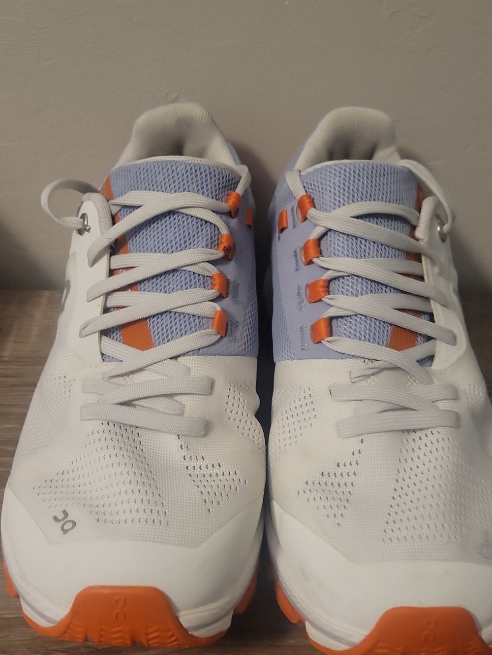 On Running Women’s White Lavender Orange Athletic Shoes 9.5/EU41